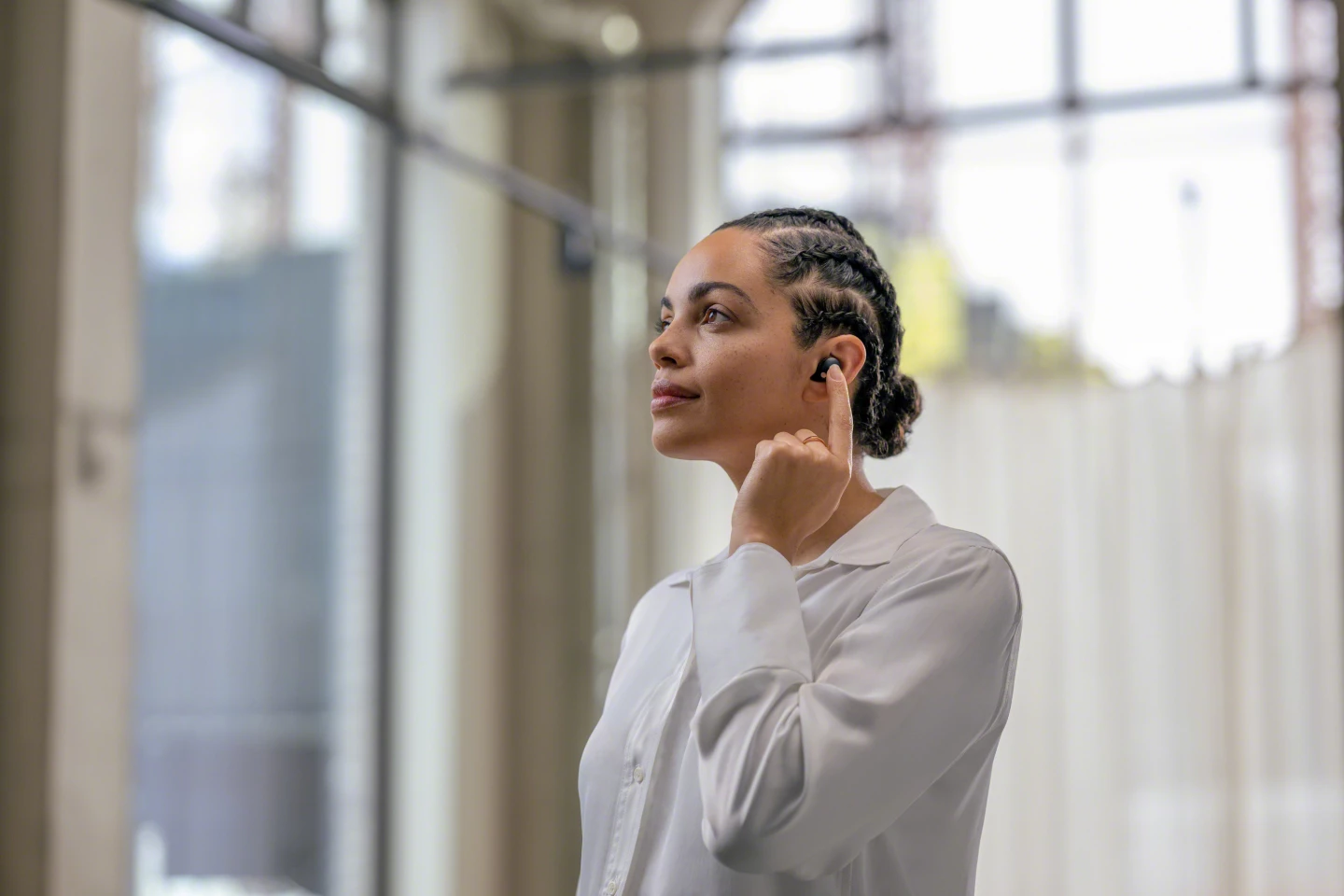 The WF-1000XM5 earphones are said to be more ergonomic, and come with improved foam tips for passive isolation and a secure fit