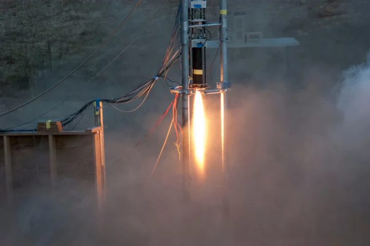 Starscraper project Mark IIb engine test firing