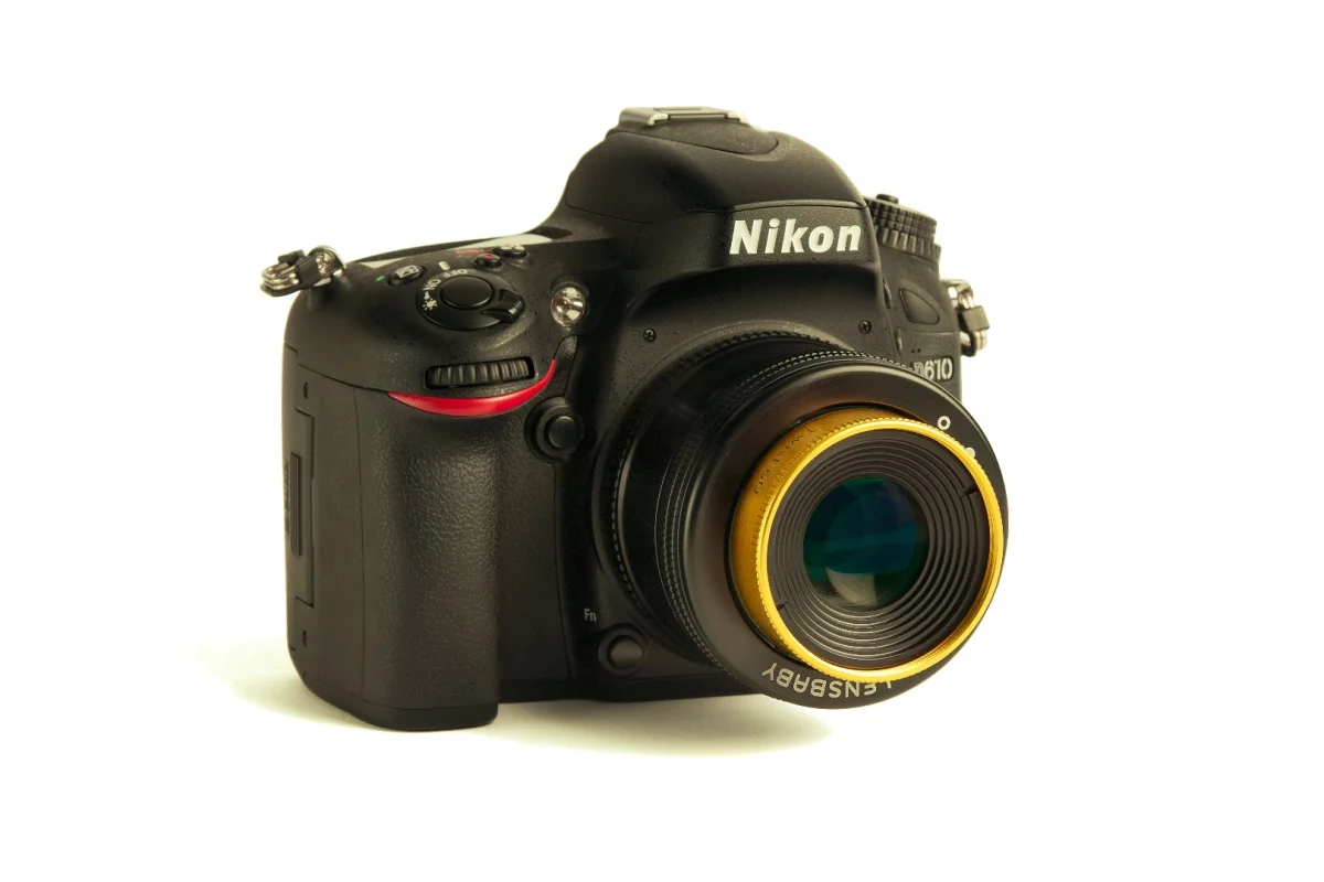The Lensbaby Twist 60 lens is inspired by a vintage Petzval optic from 1840