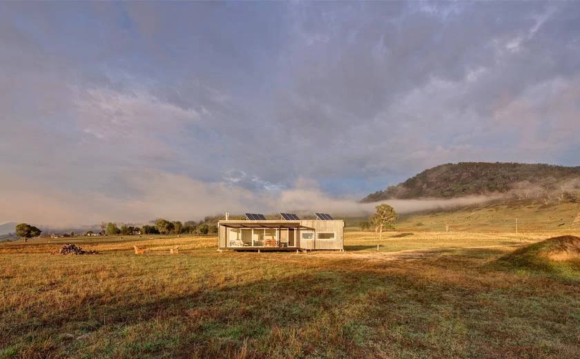 The 64 sq m (689 sq ft) home was built with a fully welded steel frame, structural insulated panels, double glazed windows and a Zincalume skin