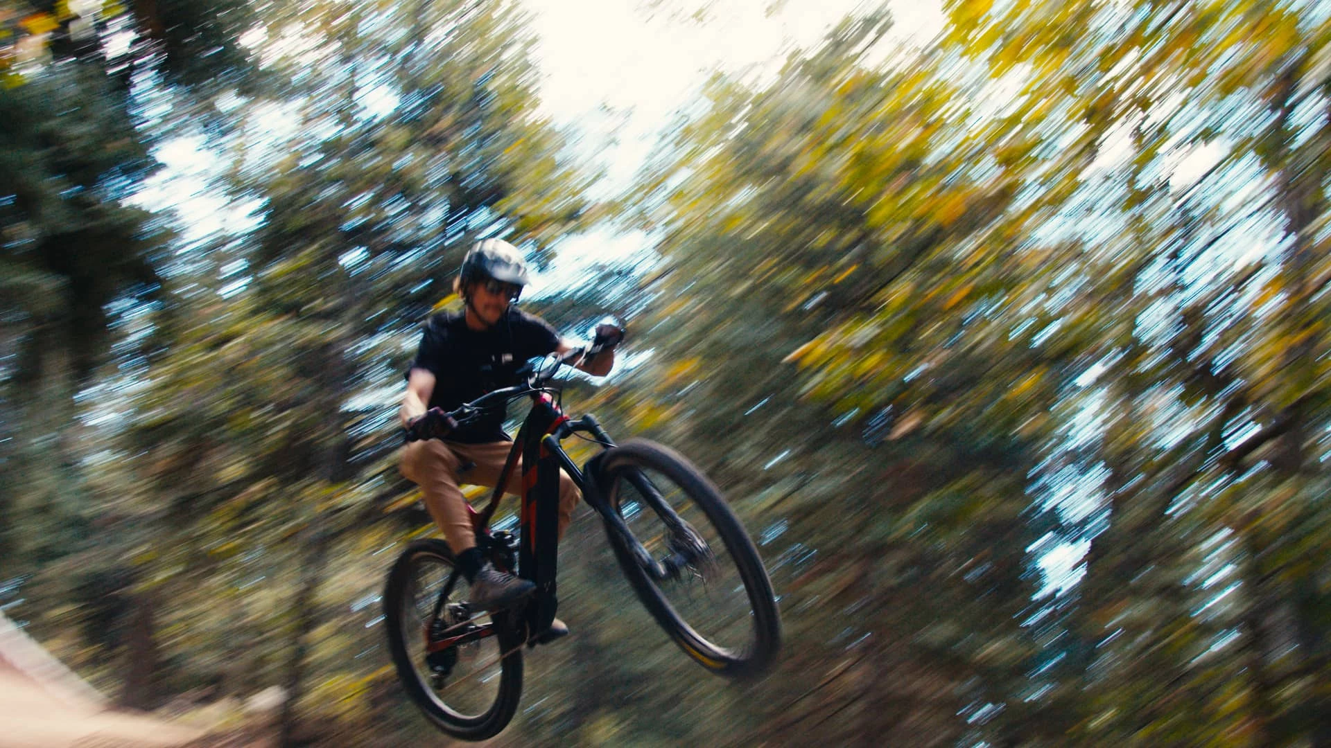 FLX has partnered with DVO for the full suspension setup