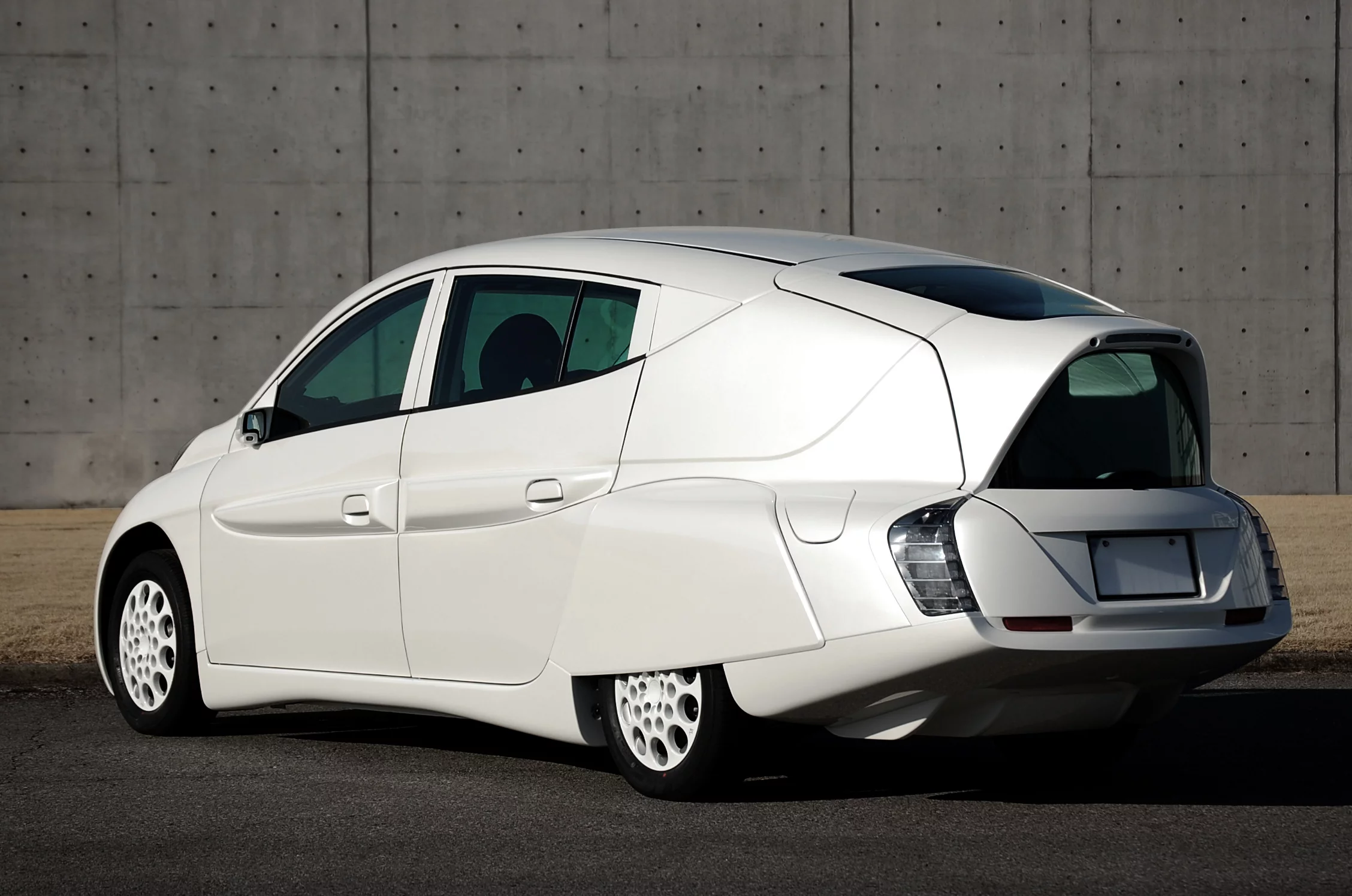 The SIM-LEI's rear overhang is part of its aerodynamic design