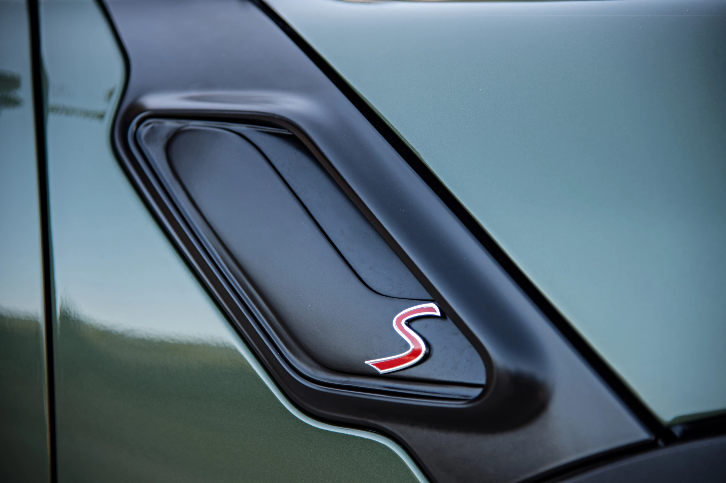 The MINI Paceman Adventure is built atop the Cooper S Paceman