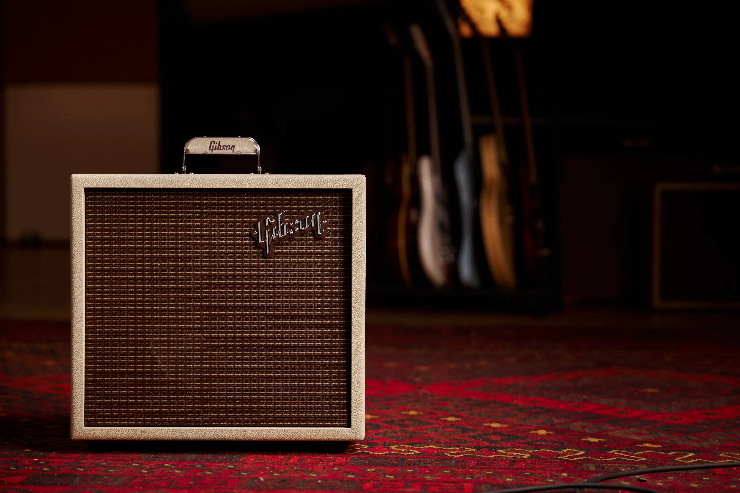 The Falcon 5 is a seven-watt single-ended combo amp that can switch down to three watts for smaller spaces