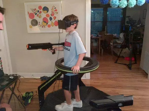 The Omni is an omni-directional treadmill that can be used together with a VR headset, such as the Oculus Rift