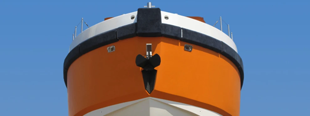 The Ethos E30 has a V-shaped hull with a 13-degree deadrise