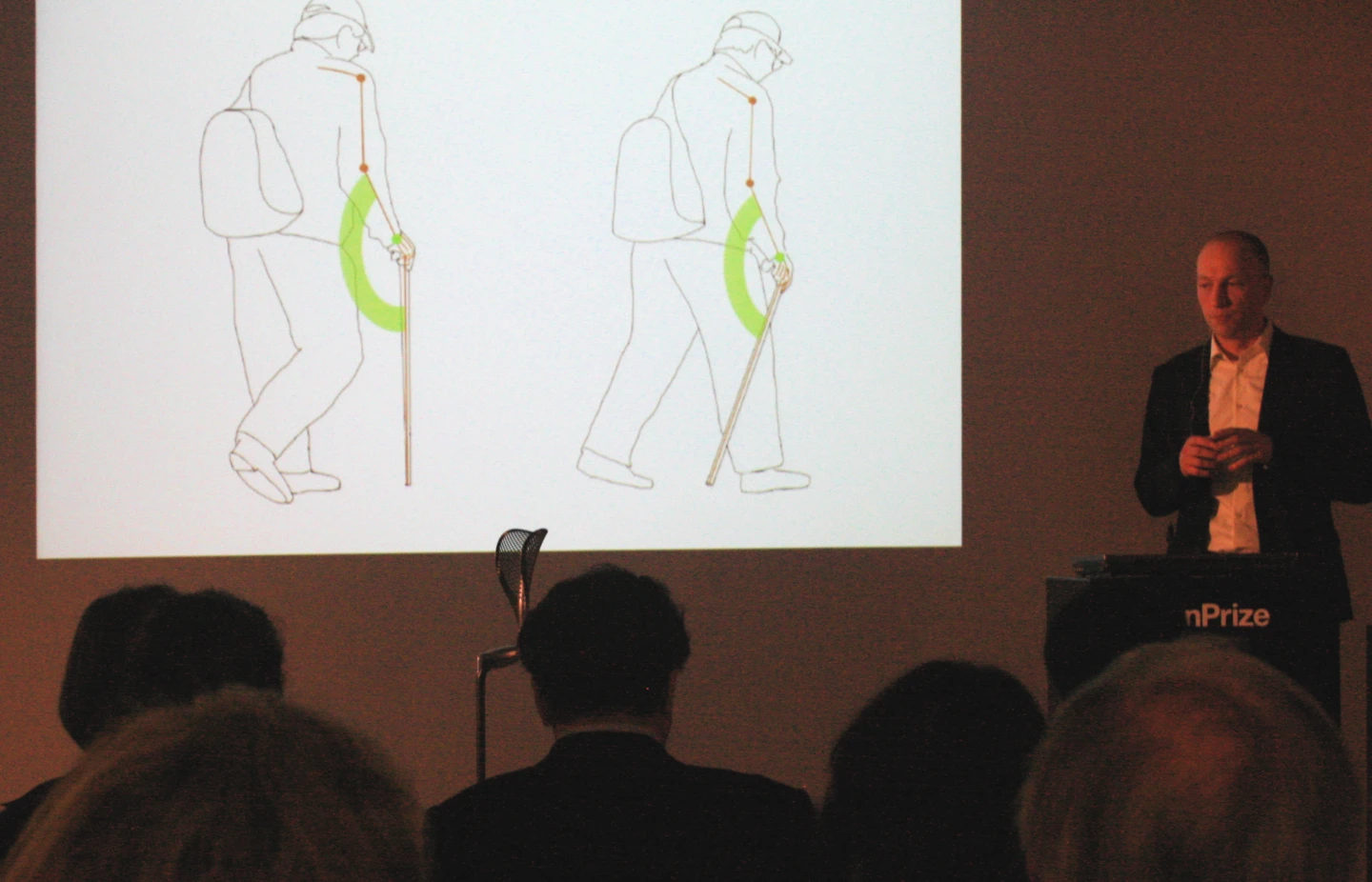 Agil is a flexible walking aid that mimics the body’s natural walking process