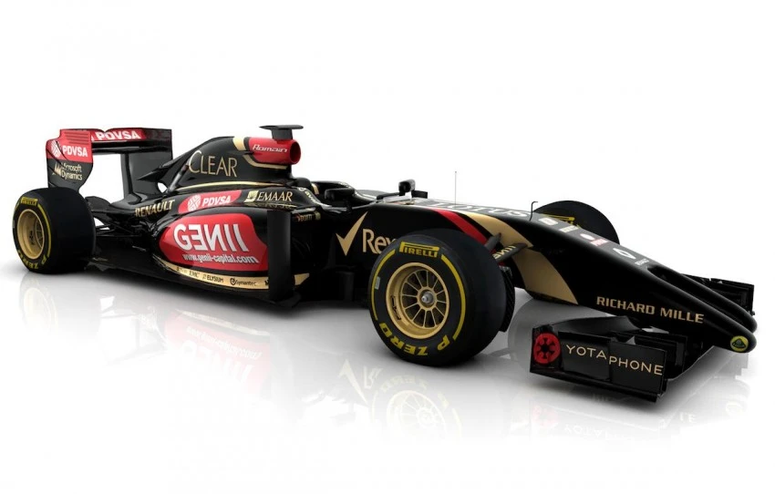The Renault-powered Lotus E22 features a unique asymmetric split-nose design with unequal length prongs - the longer is the primary crash element while the shorter is an aerodynamic device
