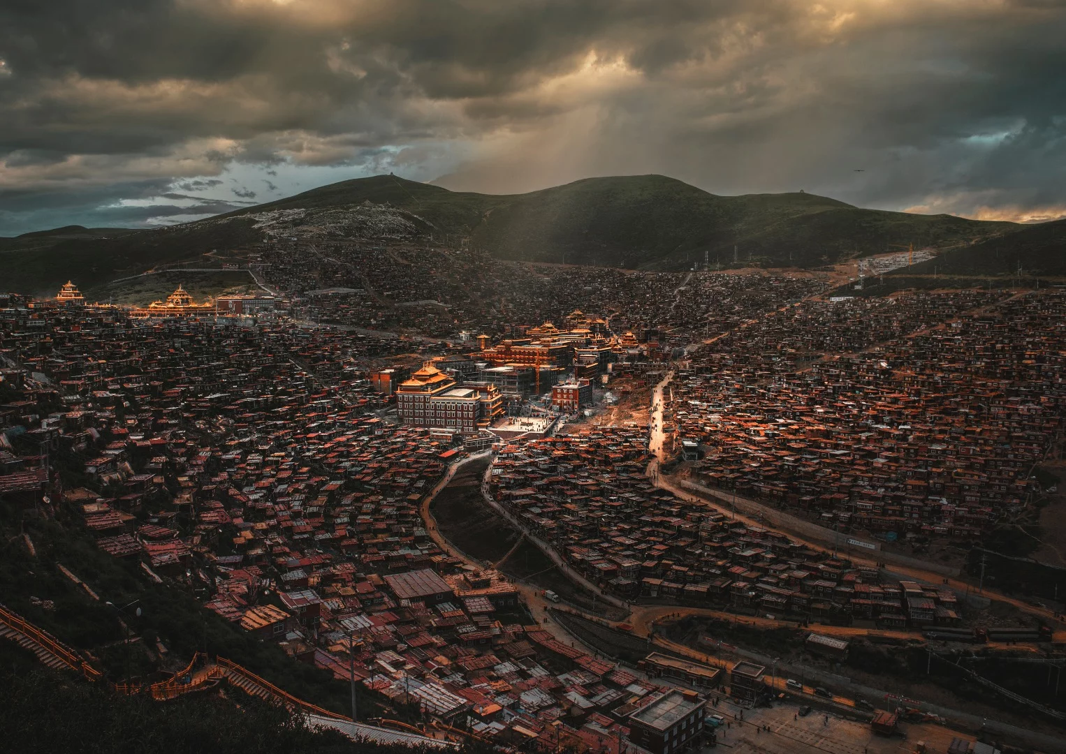 This was taken at the Seda Larong Wuming's Buddhist College. There are about 40,000 monks, nuns and disciples studying buddhist teachings here