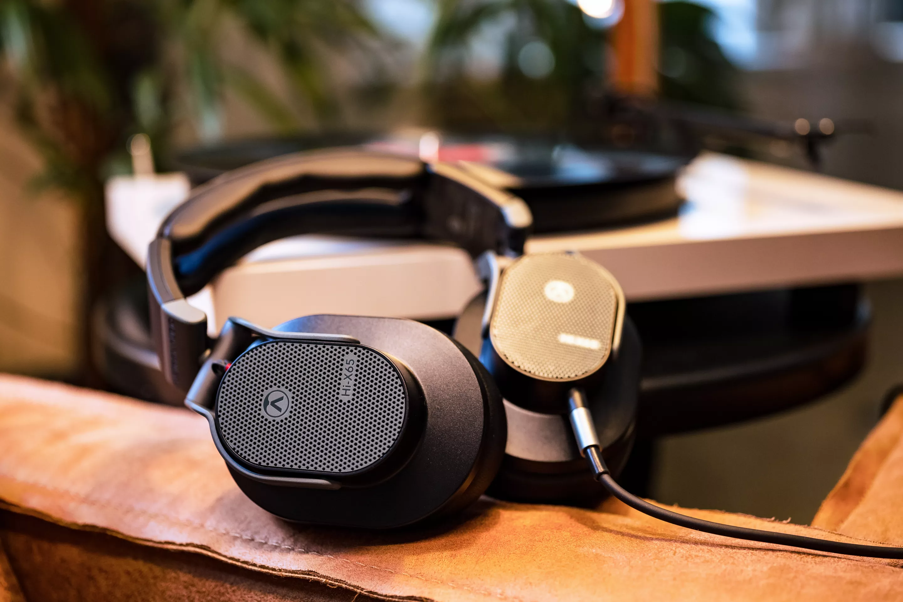 The Hi-X65 open-backed headphones have been designed as professional monitoring headphones for mixing and mastering