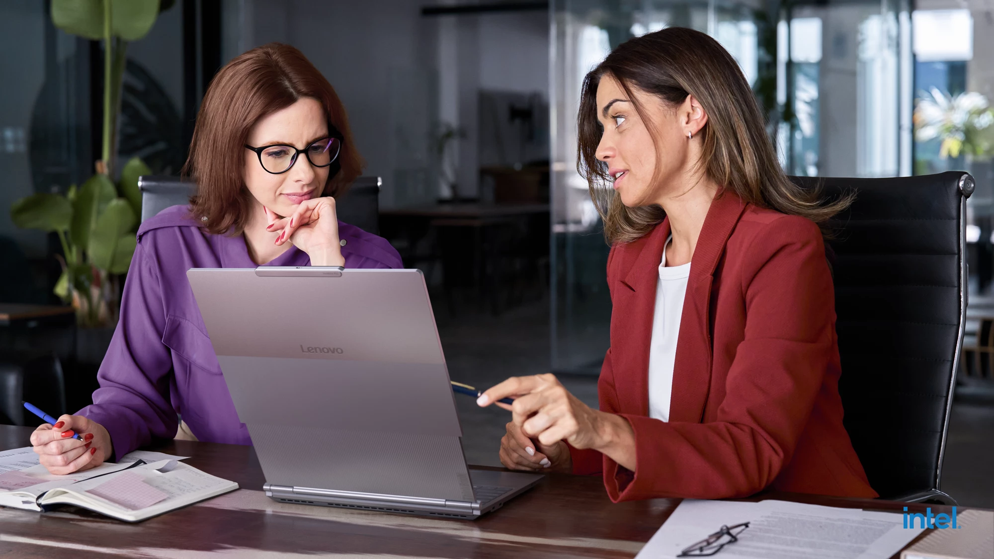 Looks a bit goofy, but the extra display space could come in handy