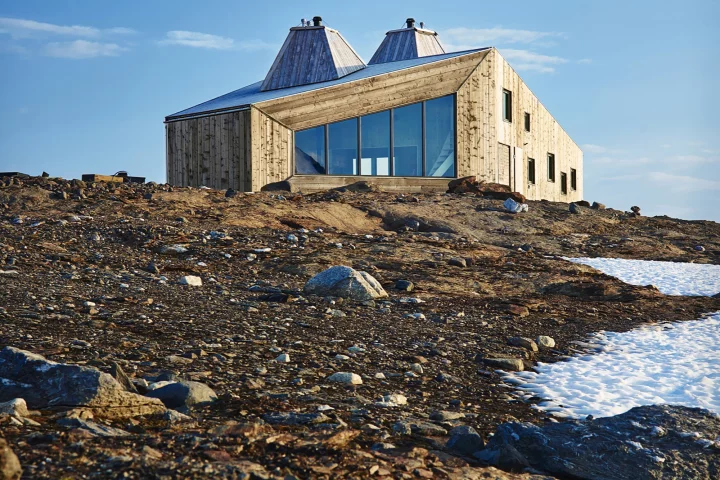 The Rabot Tourist Cabin, by Norwegian architecture firm JVA (Photo: Einar Aslaksen)