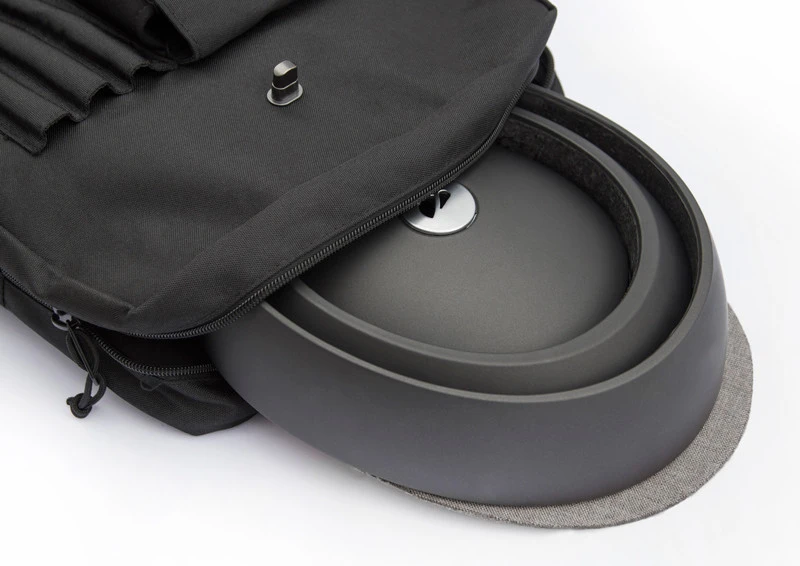 Once you take it off, the Fuga's three concentric articulated rings can be pushed down to nest inside one another