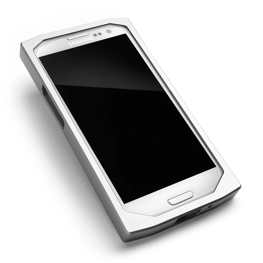 The METALLO case on a Samsung Galaxy S III