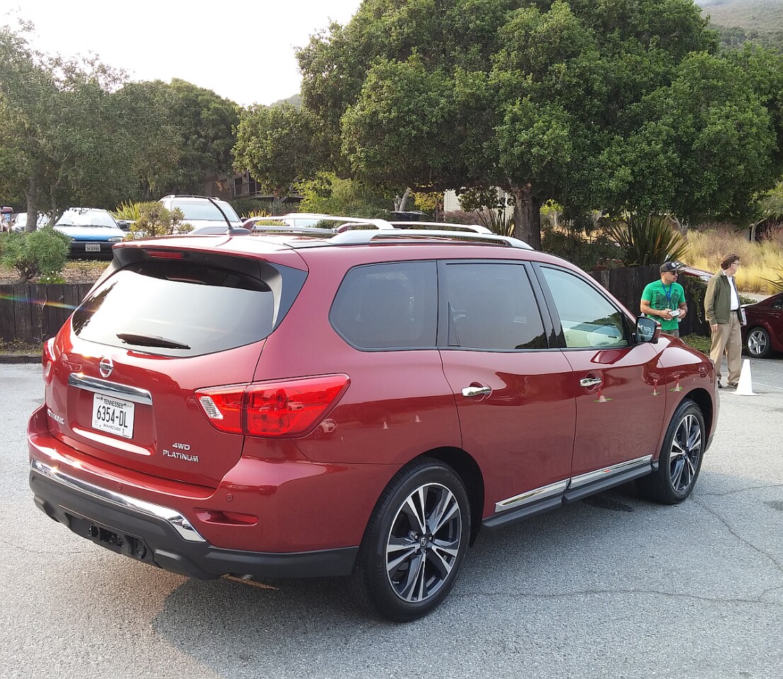 The rear of the 2017 Pathfinder features larger lighting, a more pronounced and boxy look for the rear fender, and less accent to the hatch create a more SUV-like look for the crossover