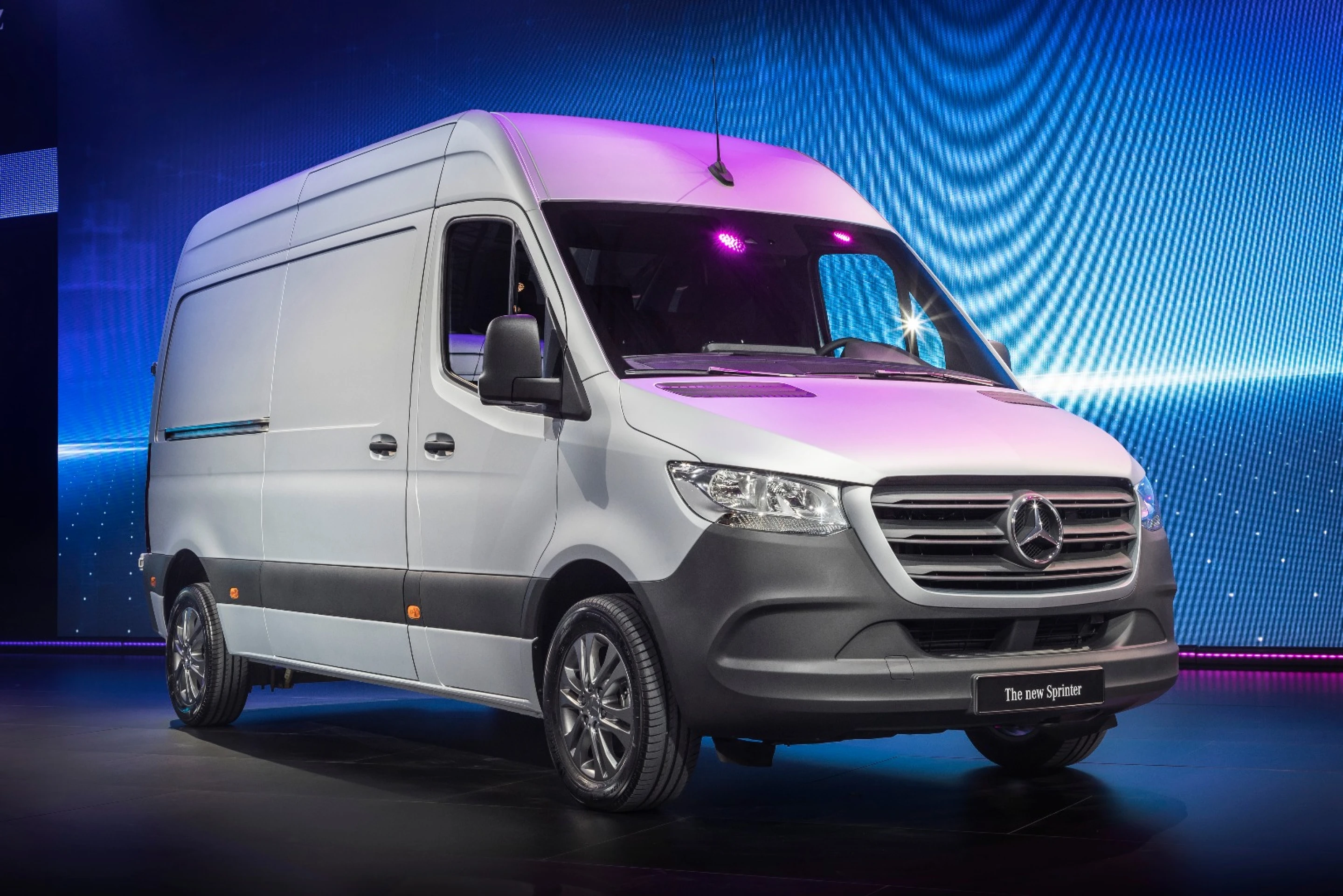 Electrified and connected Mercedes Sprinter to land in 2019