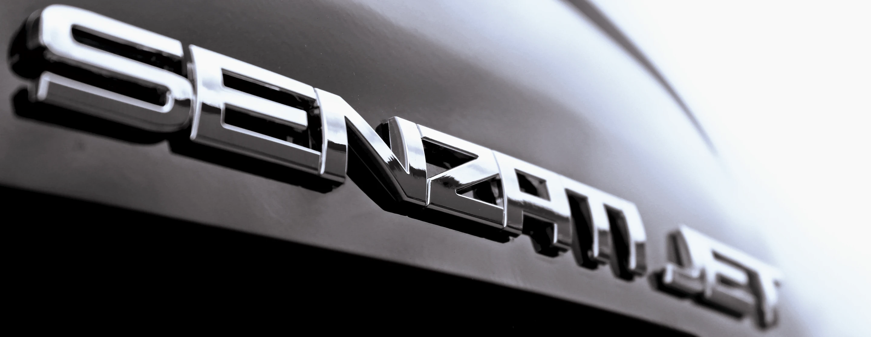 The Senzati Jet is based on a Mercedes-Benz Sprinter van with 3.0-liter V6