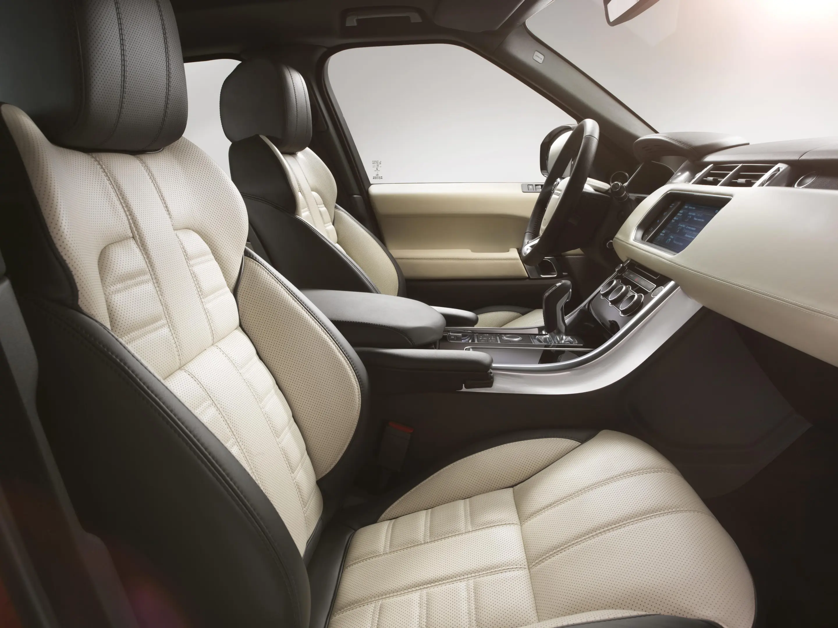 A smaller diameter, thicker steering wheel ensures sport is present, while a vertical gear shifter, higher centre console, customizable mood lighting and generous seat bolsters set the mood