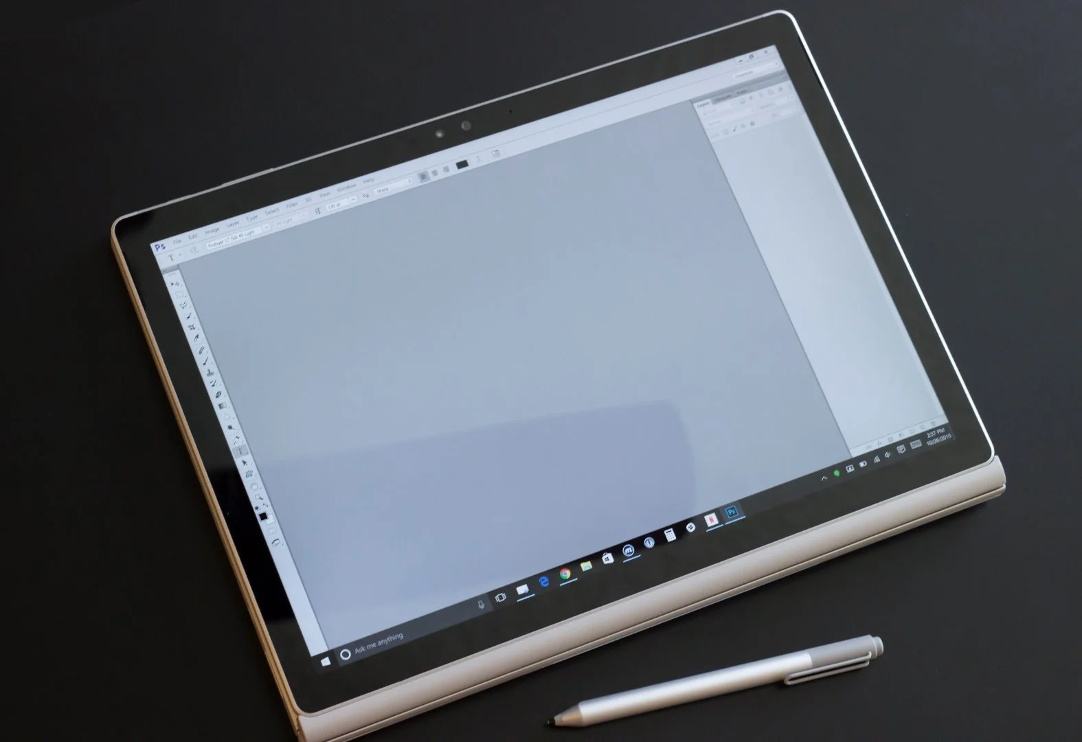 Reversing the screen for stand mode