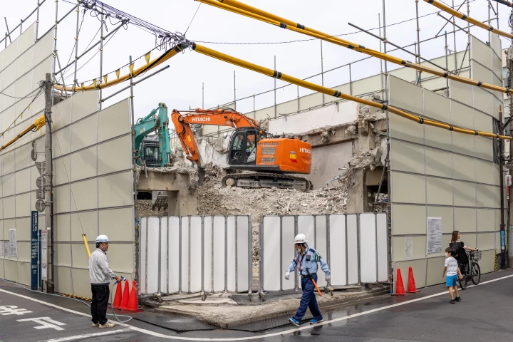 University of Tokyo researchers have created calcium carbonate concrete bricks by using materials recovered from a demolished building and mixing in CO2 from the air