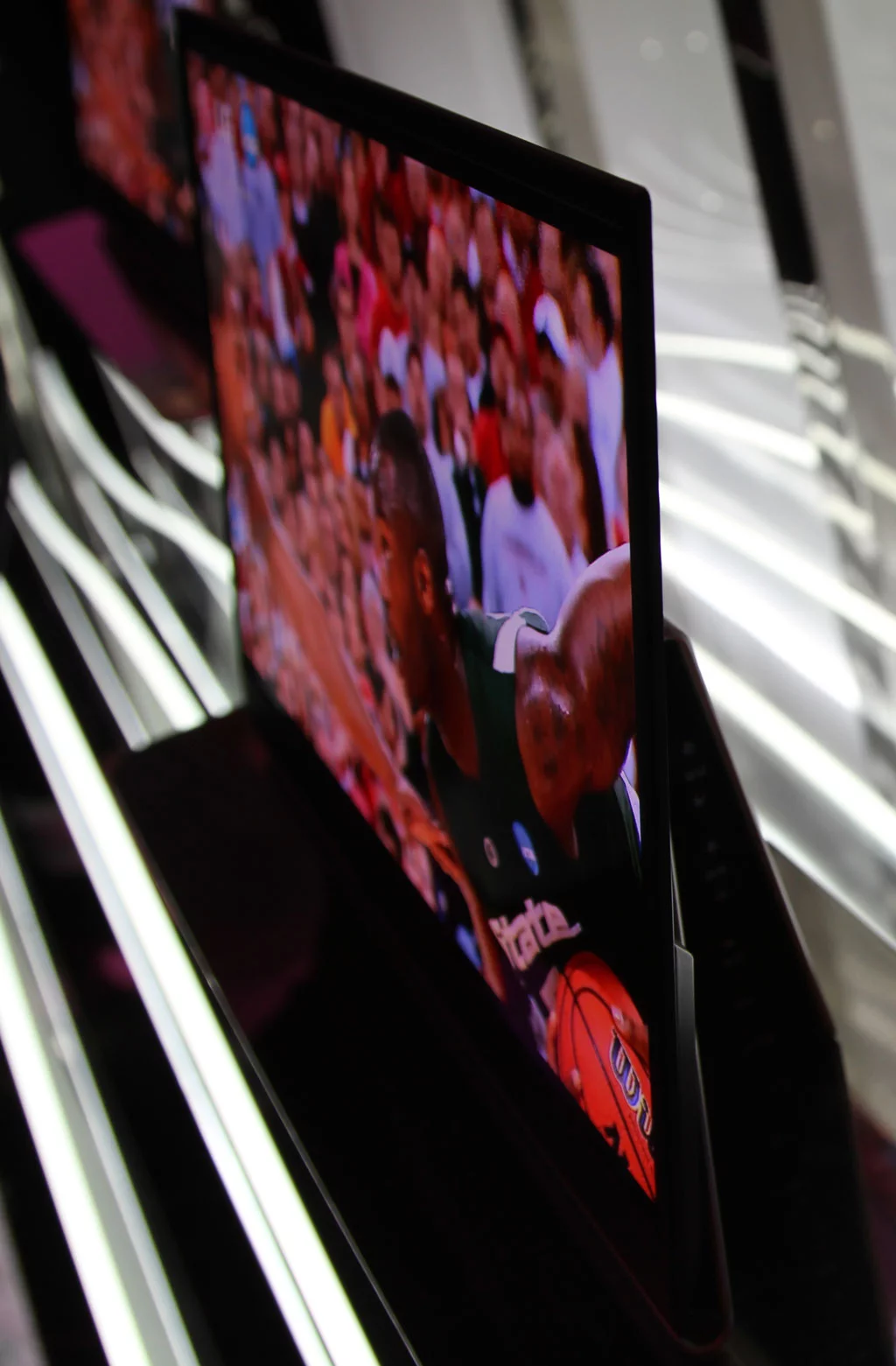 LG's OLED TV on display at CES 2010