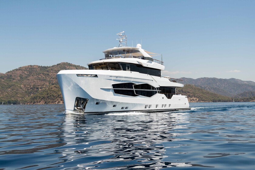 The 32XP explorer features an efficient displacement steel hull and was specifically built to drastically reduce all noise and vibration