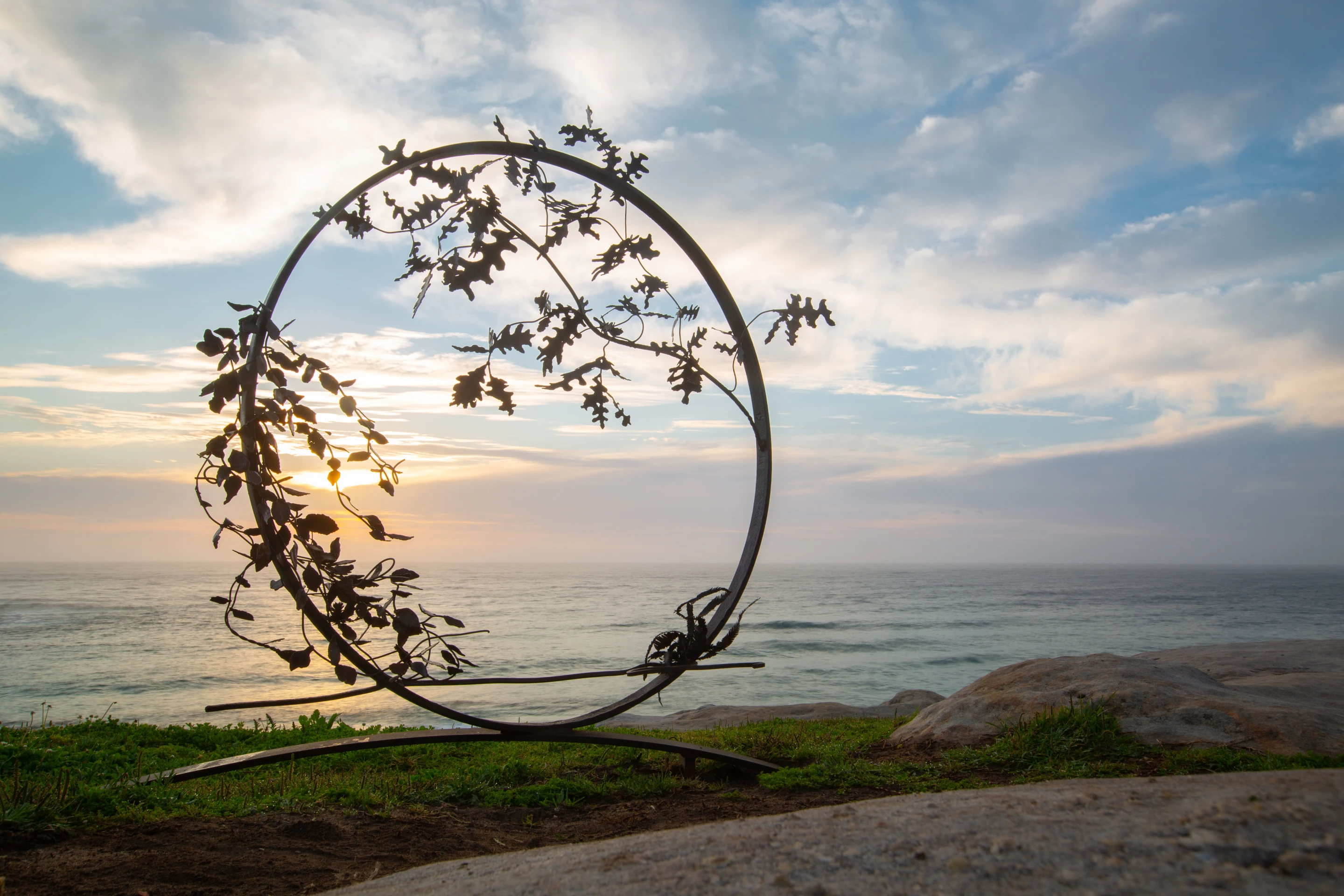 Sculpture by the Sea: Byobu, by Stephen Hogan