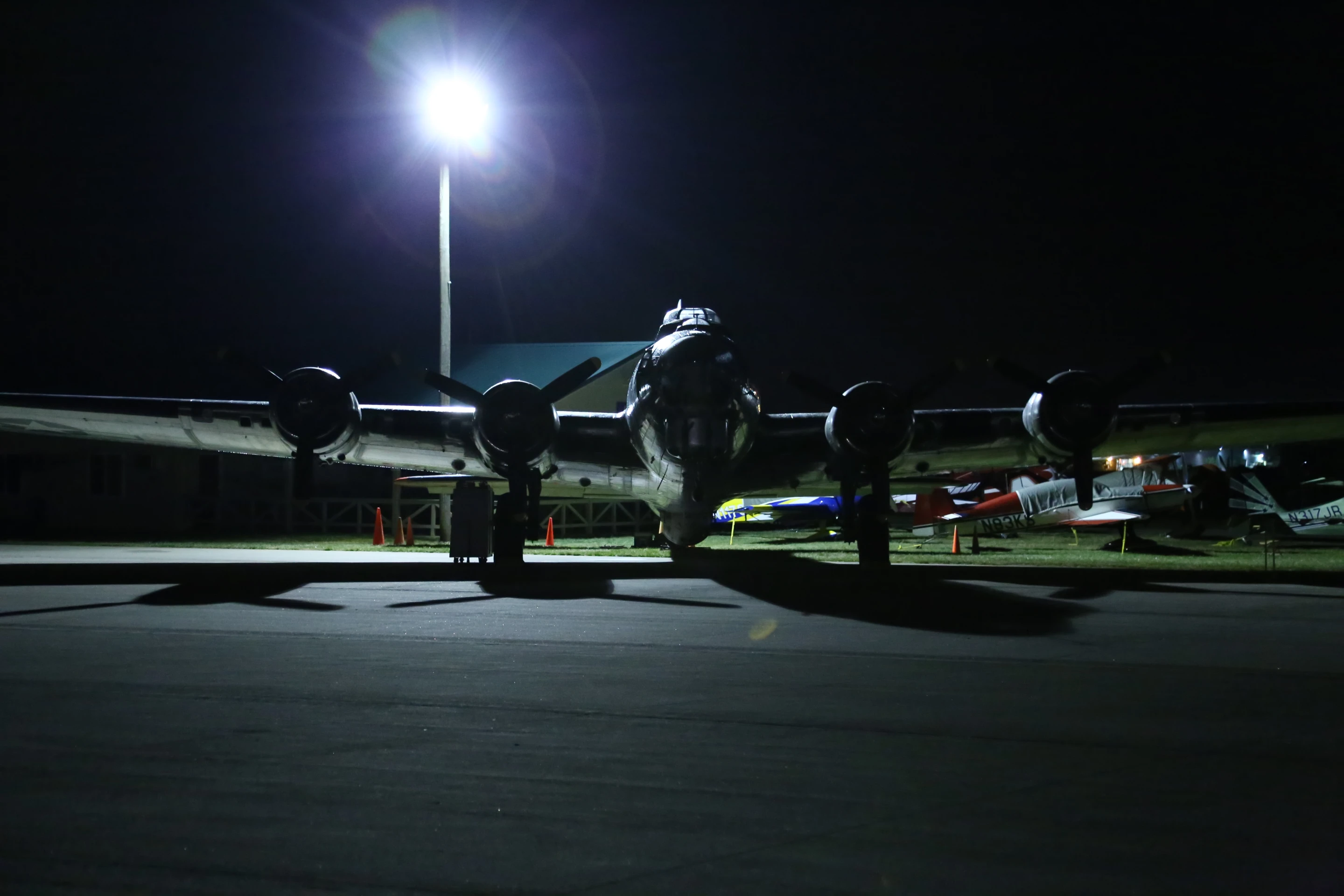 One of two B-17 Flying Fortresses on site during the show (Photo: Angus MacKenzie/Gizmag.com)