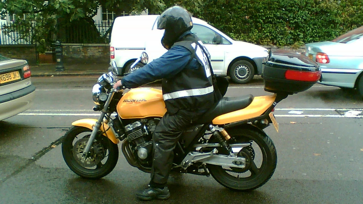 Motorcycle couriers in London average 15mph in peak times, five times the average of a car. Image - Wikipedia Commons