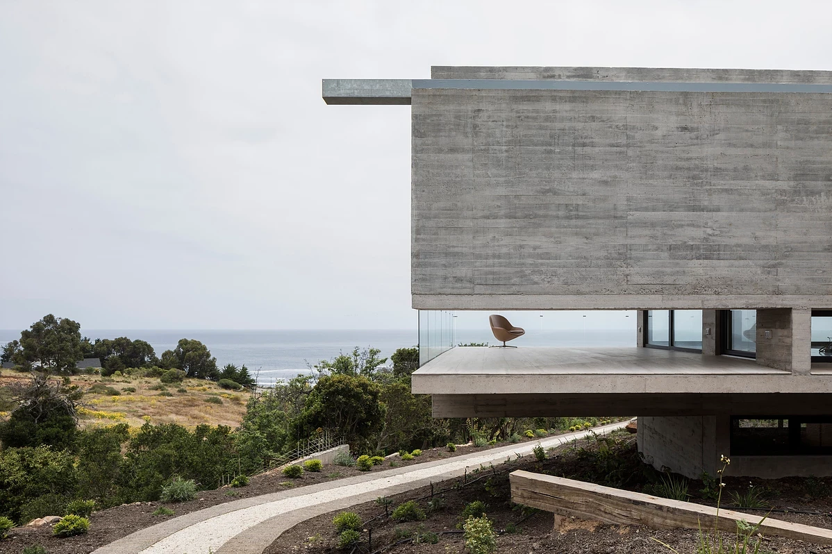 Ocean views at La Casa H, by Felipe Assadi Arquitectos