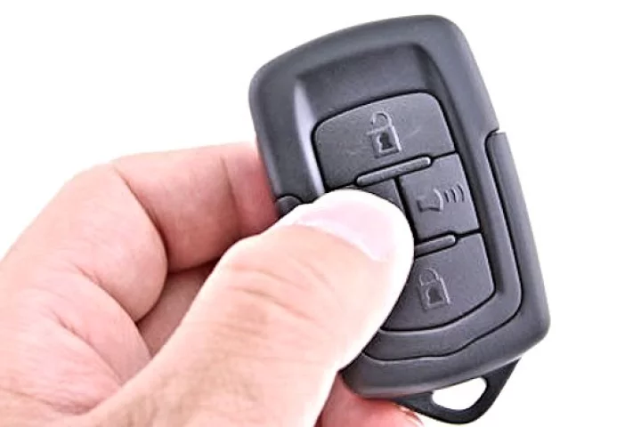 The Infrared Night Vision HD Spy Cam Car Key – in brightest day, in darkest night, nothing will escape its sight (Photo: USBGeek)