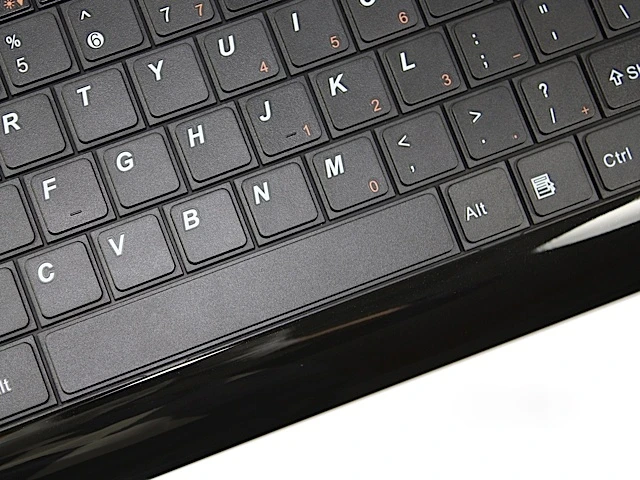 Up close and personal with the Invictus keyboard