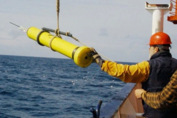 Preparing to deploy an Argo float from a research vessel