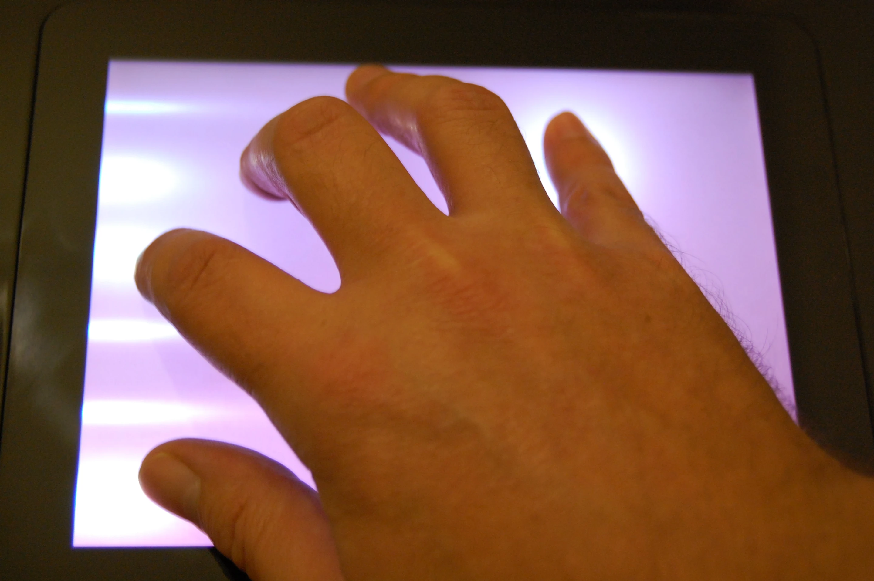 The touch panel is said to be capable of registering up to five simultaneous touch points, although it did seem to recognize and respond to more than that