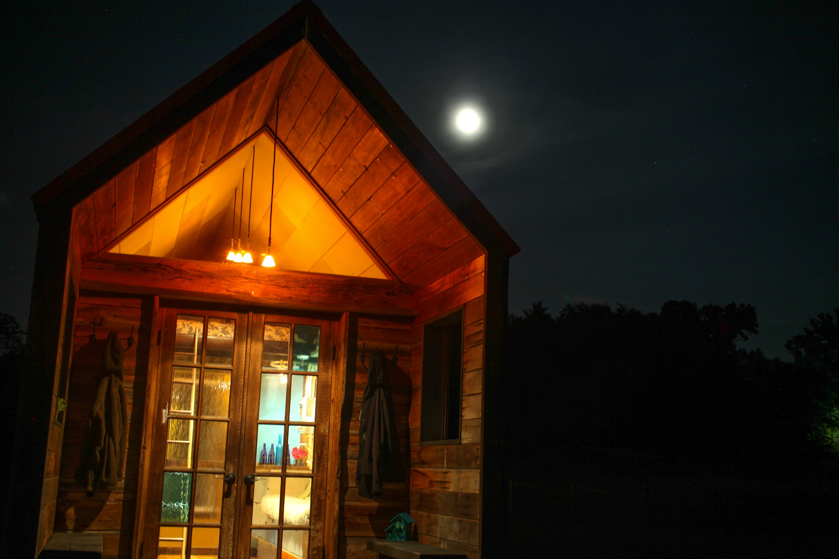 Pocket Shelter by night