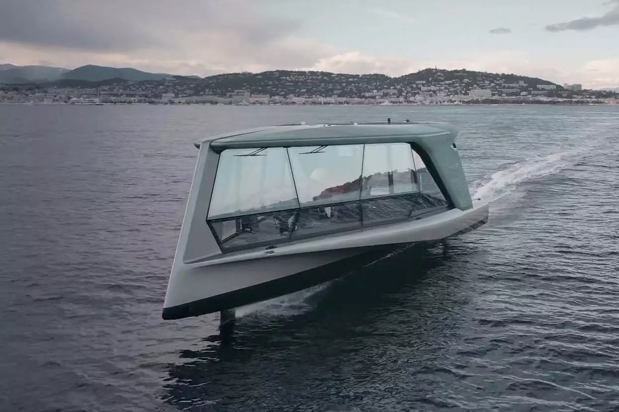 BMW x Tyde Icon electric hydrofoil