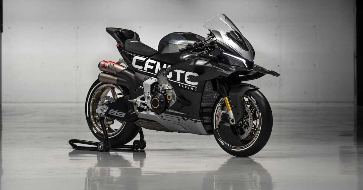 CFMoto’s 210-hp, sub-440-lb, liter-class superbike can’t come soon enough CFMoto’s 210-hp, sub-440-lb, liter-class superbike can’t come soon enough