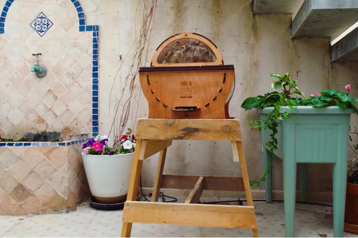 The Ivry-B (shown here with its wooden cover removed) is presently on Indiegogo