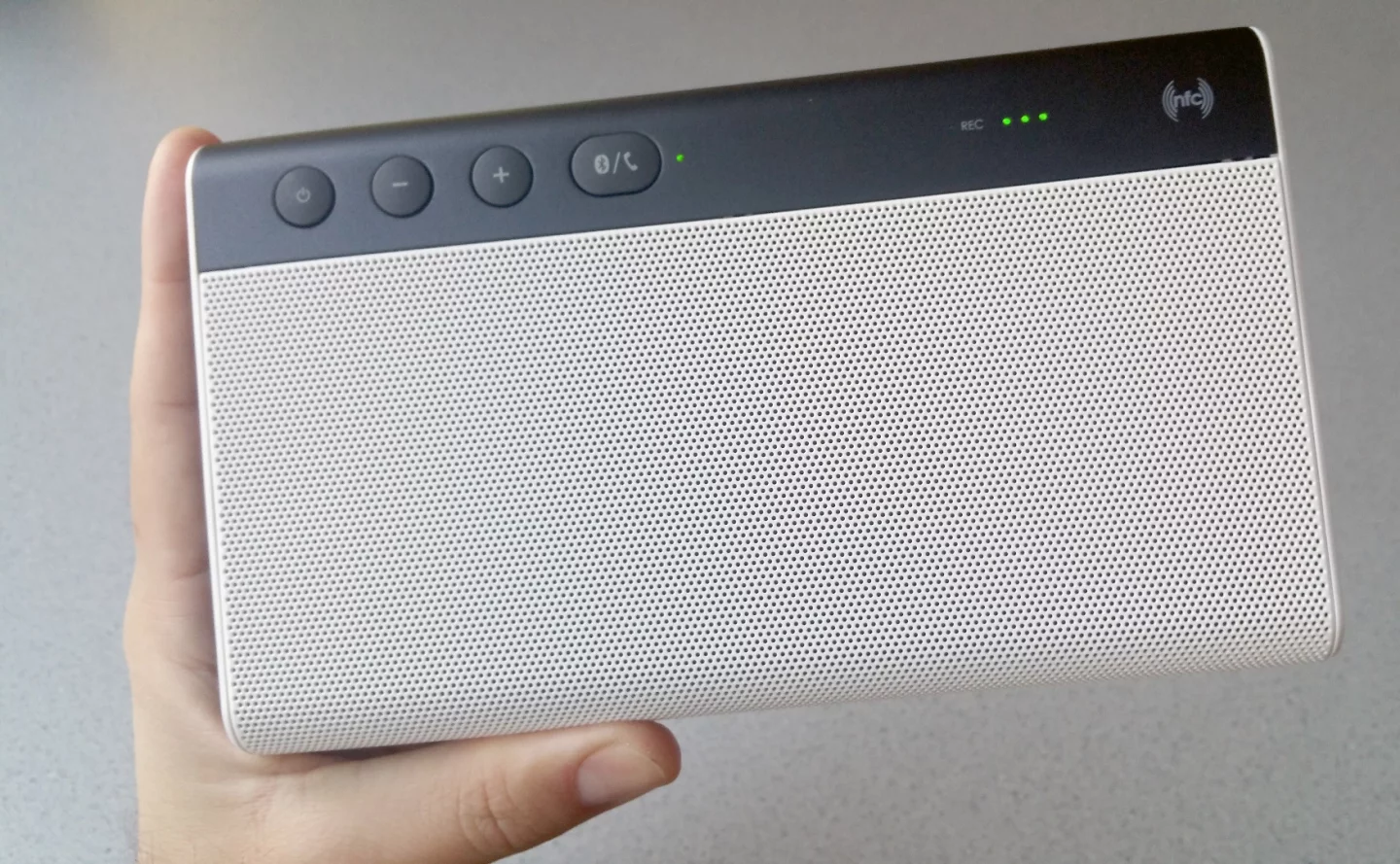 The Creative Labs Sound Blaster Roar 2 speaker is both smaller and lighter than its predecessor by 20 percent