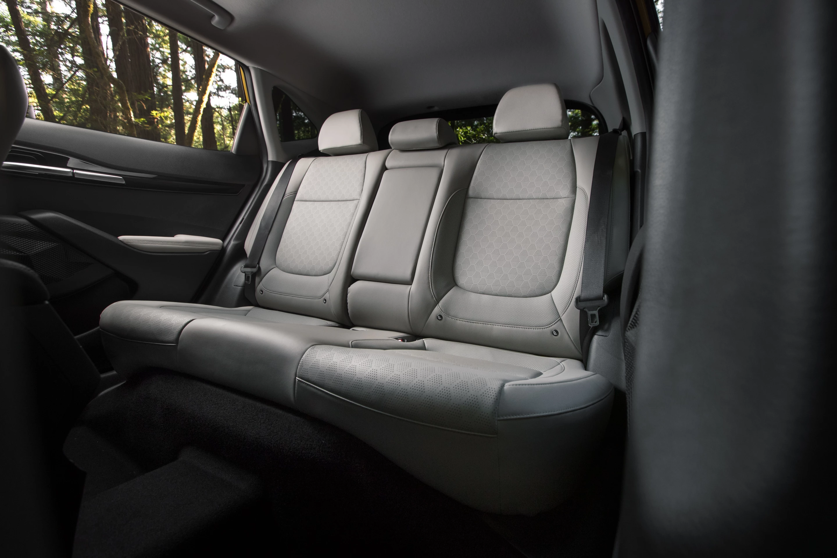Three-seat rear bench in the Kia Seltos