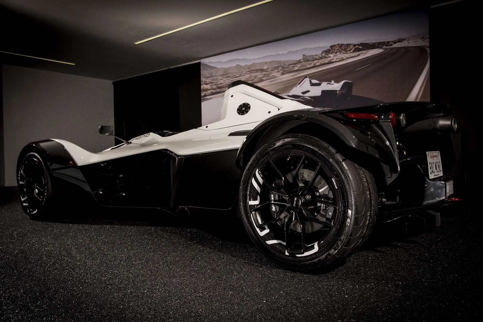 The BAC Mono with its new carbon wheels