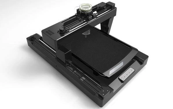 PancakeBot includes an SD card packing example pancake designs, and comes with Mac and PC-compatible tracing software that enables you to design your own