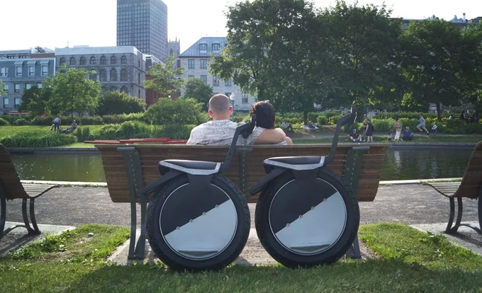 A 60-volt 10-amp lithium battery powers the Moto Pogo's 500-watt brushless hub motor, which manages a top speed of 25 km/h (16 mph)