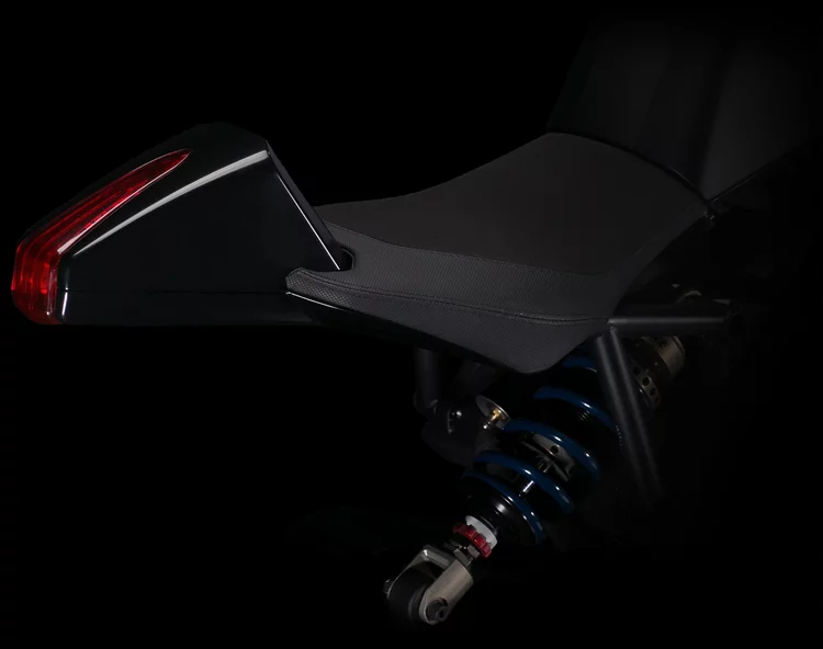 The Ronin's custom tailpiece