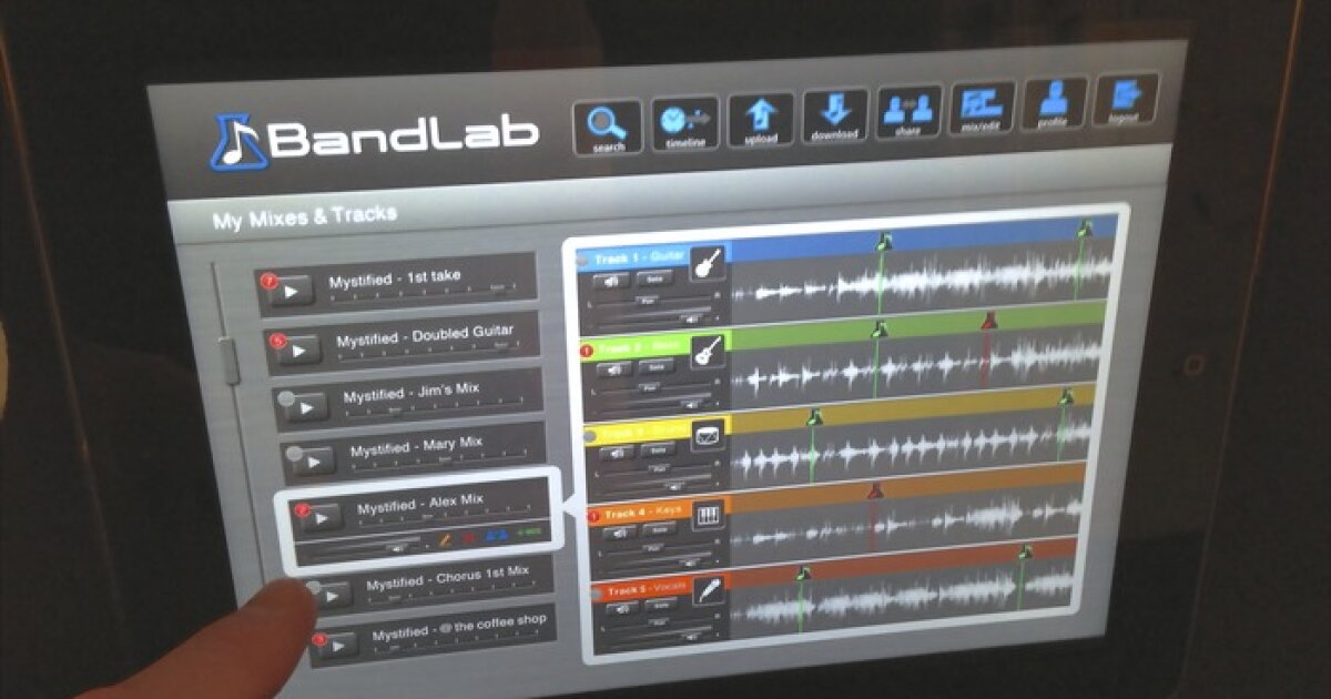 BandLab digital audio workstation flies into the cloud