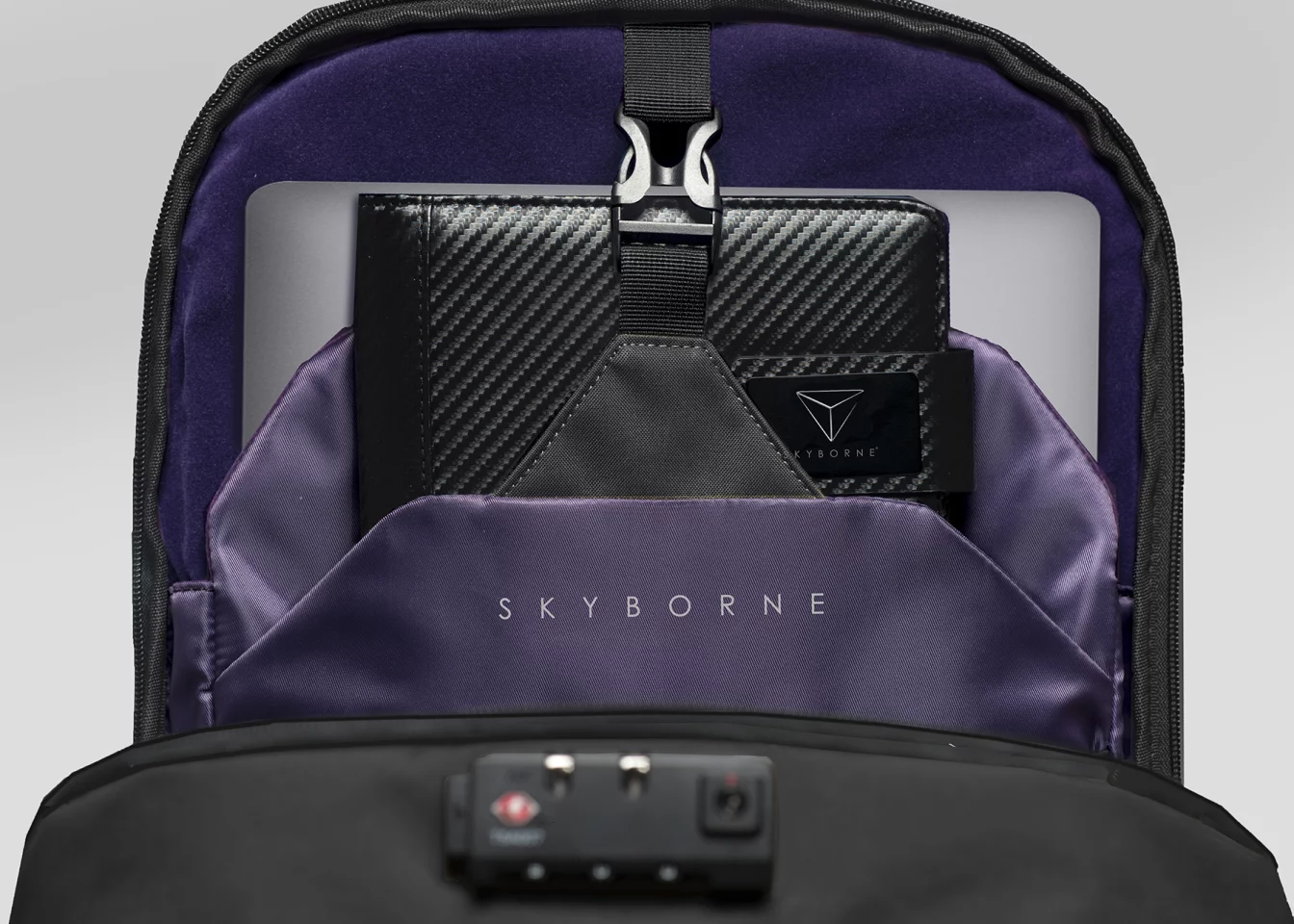 The gadget pocket on the Smart-Pack comes with a combination lock