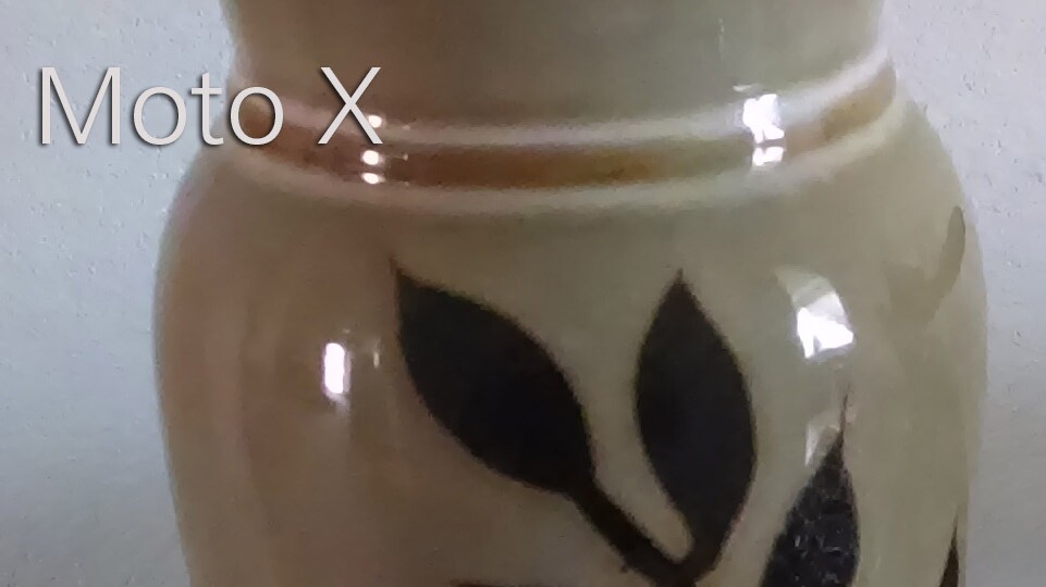 Moto X: indoors cropped