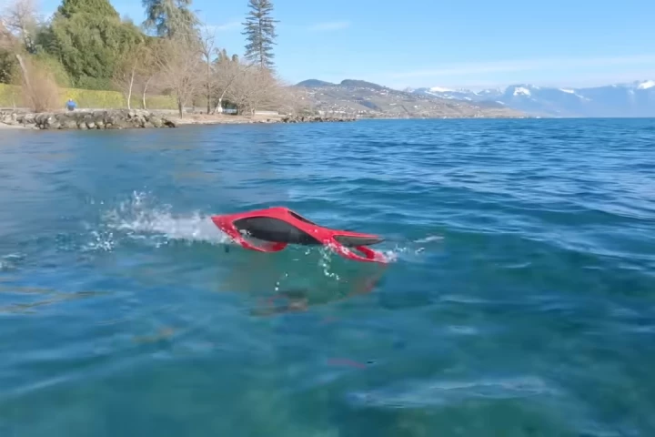 The red version of the HydraJet showing off its chops