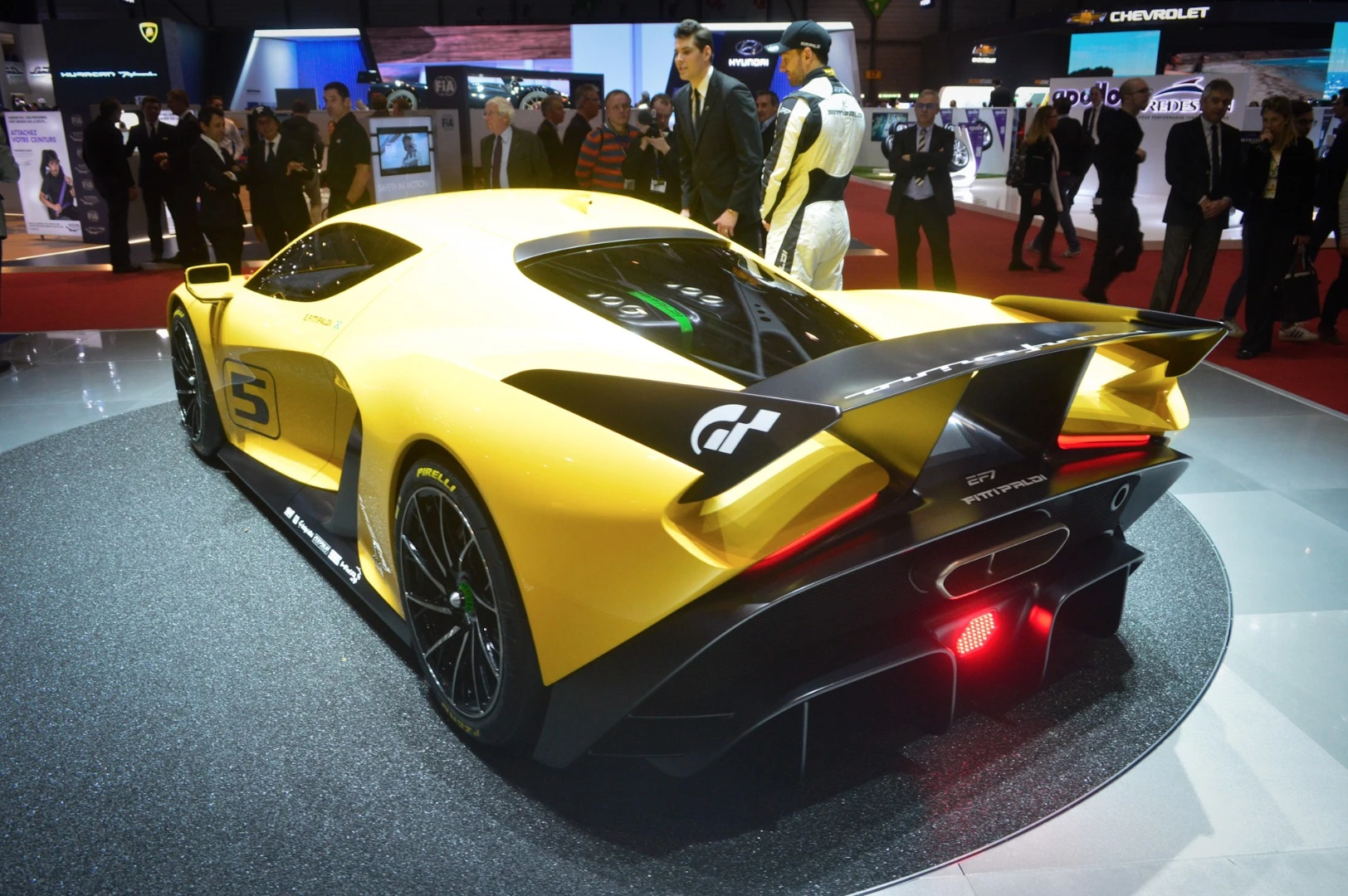 Like most mid-engined cars, the Fittipaldi EF7 Vision Gran Turismo’s rear half is all business