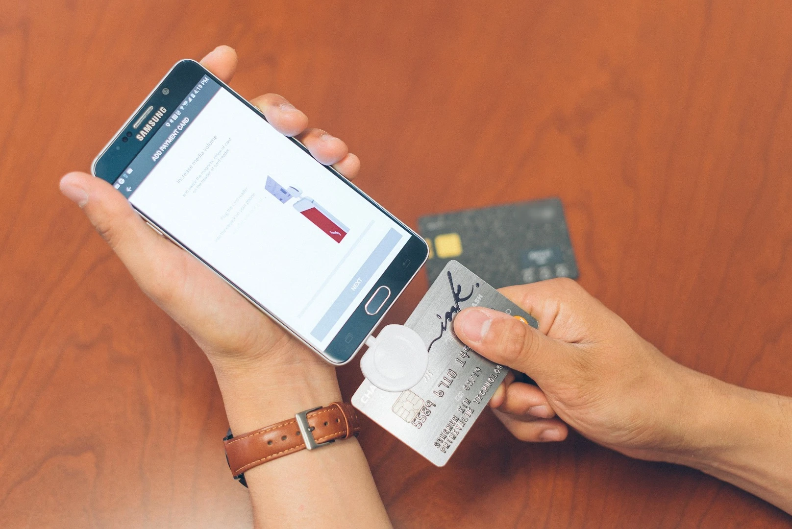 Cards are loaded onto the Fuze Card using an included reader